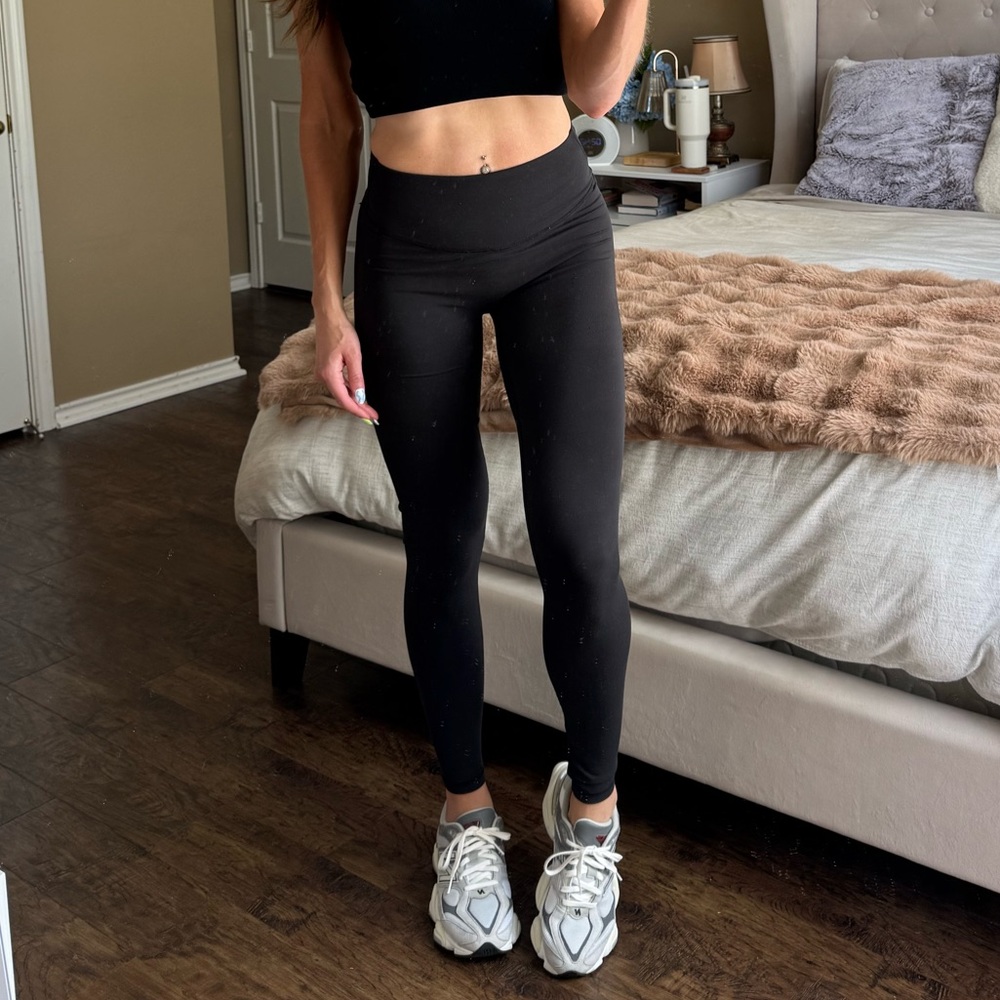 PARAGON Women's Classic Black Leggings
